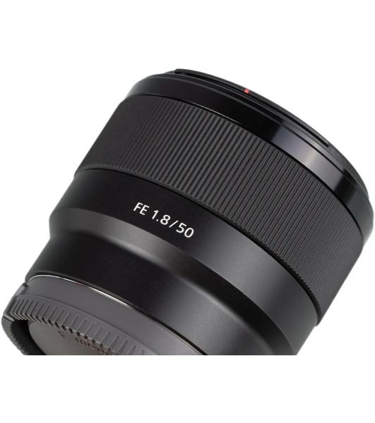 Объектив Sony SEL50F18F.SYX, 50 мм, f/1.8, фикс-объектив, компактный светосильный стандартный объектив с асферическим элементом, Sony E (FE), черный
