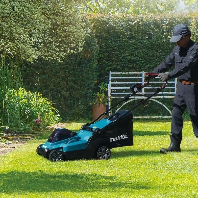 Газонокосилка аккумуляторная Makita LM003GU102, 40 В, 4 Ач