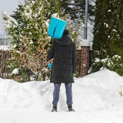 Лопата для уборки снега Palisad, полипропилен, 365х450х1355 мм, алюминиевый черенок, LUXE Лопата для уборки снега Palisad, полипропилен, 365х450х1355 мм, алюминиевый черенок, LUXE