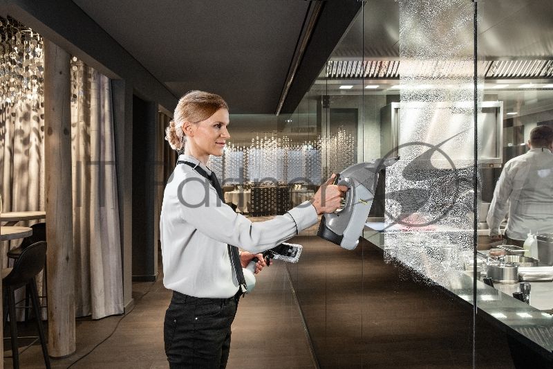 Стеклоочиститель Karcher WVP 10 Adv