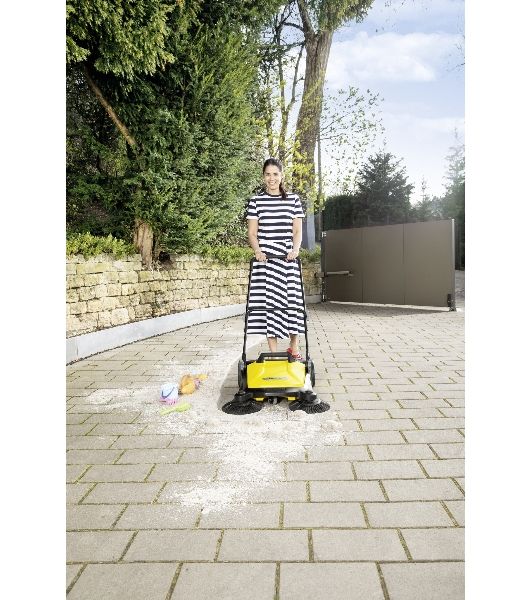 Подметальная машина ручная Karcher S 4 Twin 20 л, 2400 м²/ч