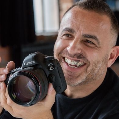 Фотоаппарат цифровой Canon EOS 5D Mark IV Body без объектива, черный, 30Mpx CMOS 35мм, HD1080/30, экран 3.2'', Li-ion