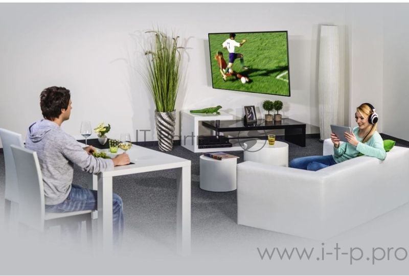Кронштейн для телевизора Hama H-118113 черный, 10"-26" макс. 20 кг, настенный, поворот и наклон