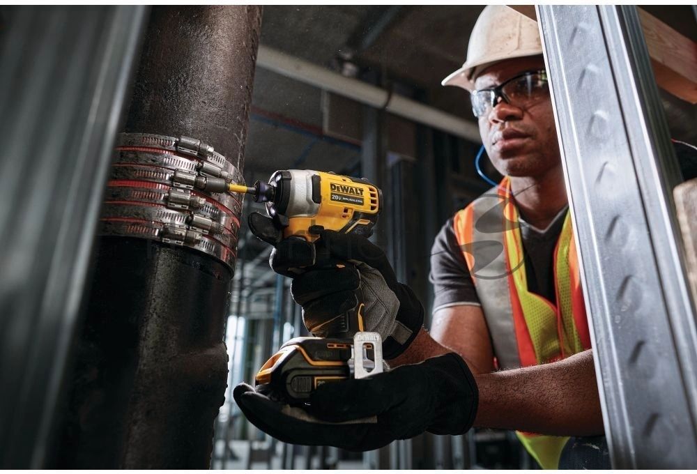 Дрель-шуруповерт DeWalt DCF809D2T-QW, 18 В, 2 Ач, 190 Нм, бесщеточный, ударный