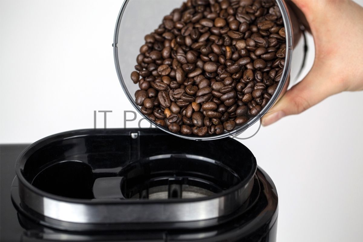 Кофеварка CASO Coffee Compact Electronic
