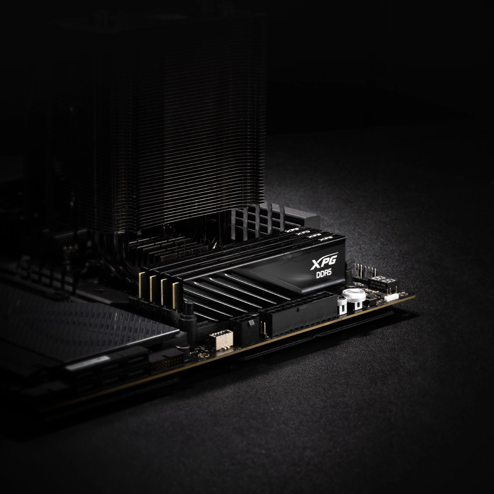 Оперативная память XPG Lancer Blade, DDR5, 32GB (2x16 GB), 6000 MHz, CL30, DIMM, радиатор, черный