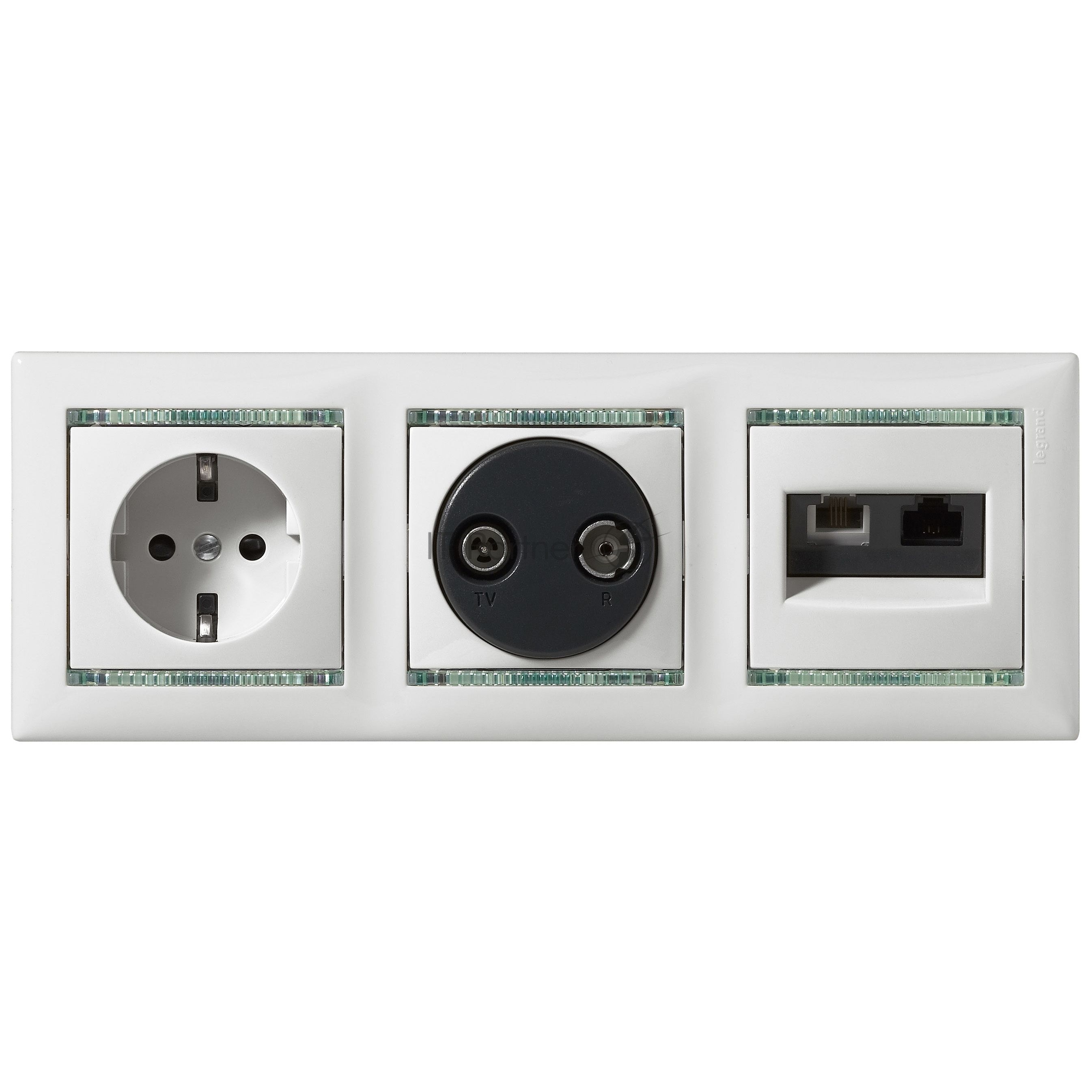 Розетка Legrand 774321 2К+3 со шторками, слон. кость Valena
