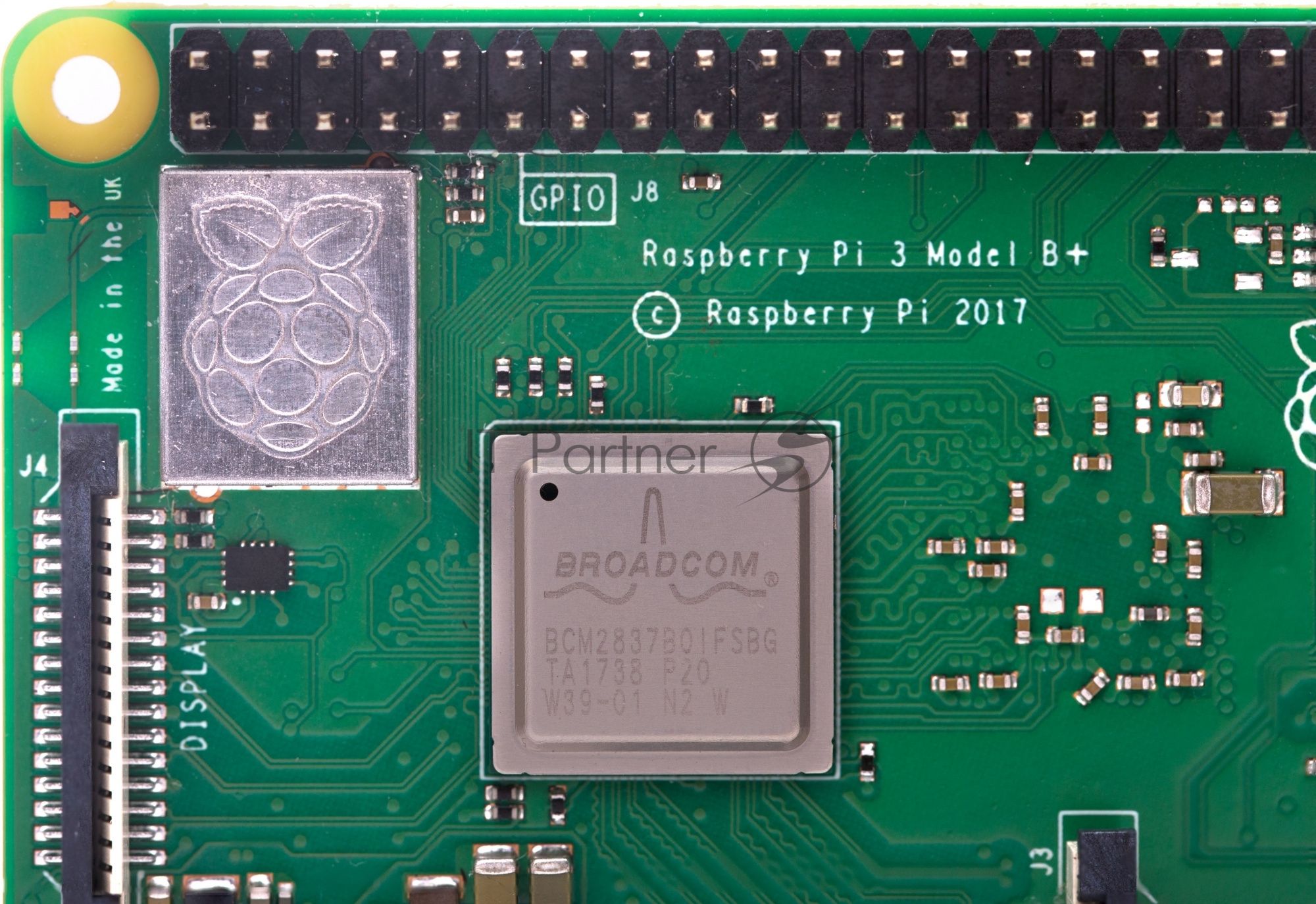 Мини ПК Raspberry Pi 3 Model B+ (RA433, E14 Version) Retail, 1Gb RAM, Cortex-A53 (ARMv8) 64-bit SoC @ 1.4GHz Broadcom BCM2837B0 CPU, WiFi, Bluetooth, 40-pin extended GPIO, 4x USB 2.0, HDMI, CSI camera port, DSI displ.port, MicroSD port (137-3331), (БП и к