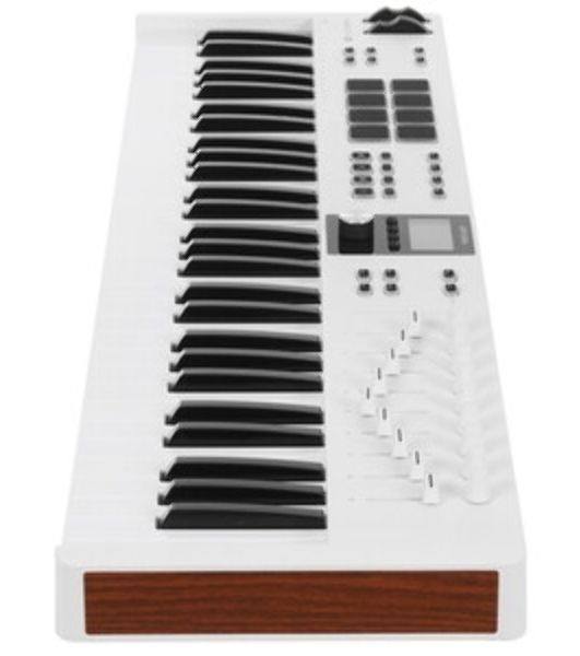 Клавиатура MIDI 231535 Arturia KeyLab Essential 61 mk3 Rose Quartz 61 клавиша, LCD дисплей, 9 энкодеров, 8 пэдов, 9 фейдеров, 12 кнопок управления, колеса высоты тона и модуляции, 1/4" Jack вход для педали, MIDI выход, Type-C