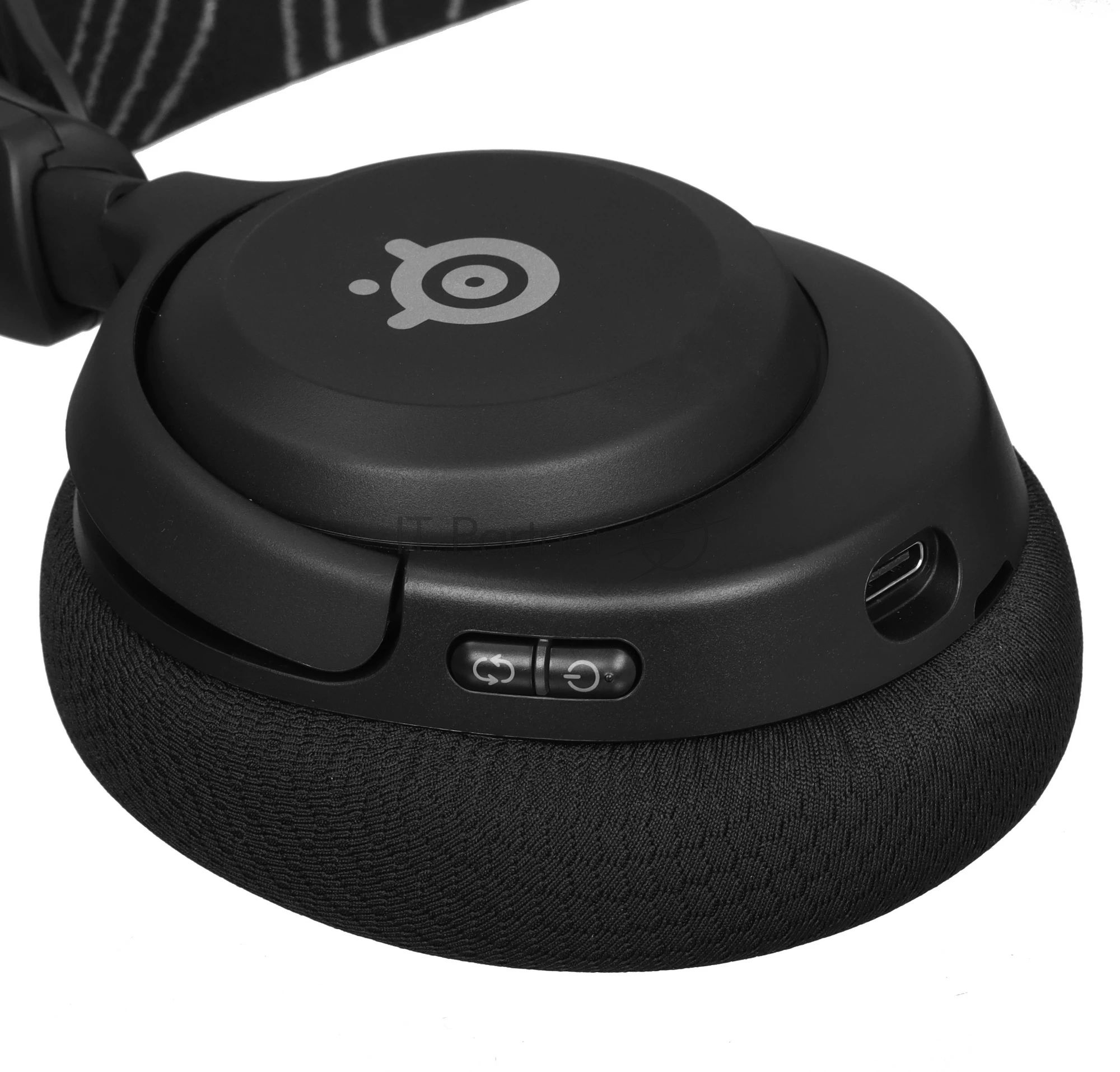Гарнитура SteelSeries Arctis Nova 5 чёрный, беспроводная, радиоканал, до 60 ч, совместимость с PS5
