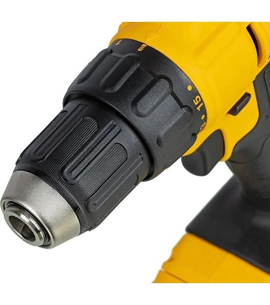 Дрель-шуруповерт DeWalt DCD771D2-QW, 18 В, 2 Ач, 42 Нм, щеточный